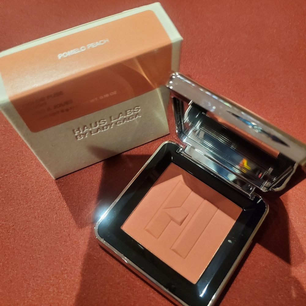 Haus Labs Talc-Free Blush W/ Frmnted Arnica POMELO PEACH. - Picture 4 of 7